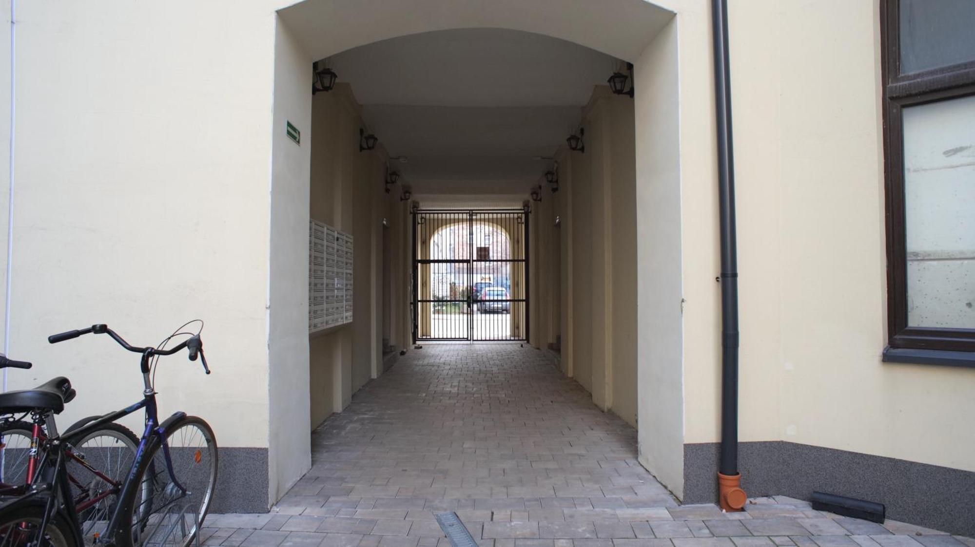 77 Reinholda Finstera Apartment
